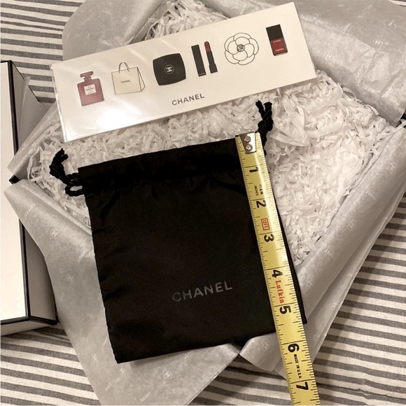 CHANEL BOX + Black purse insert drawstring bag + CAHNEL stickers + Red box sash - Picture 4 of 11